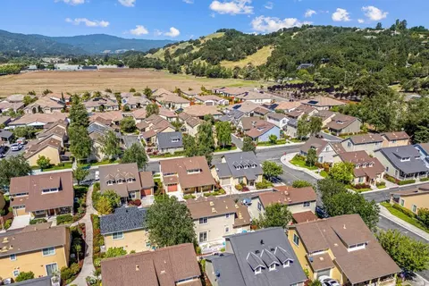 View/Area - 1540 Rosette Way, Gilroy, CA 95020 photo 4 of 12