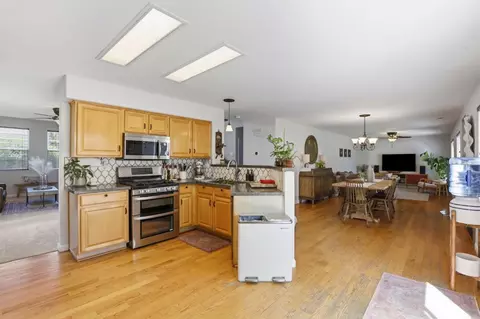 Kitchen - 9610 Eagle Vw, Gilroy, CA 95020 photo 5 of 5