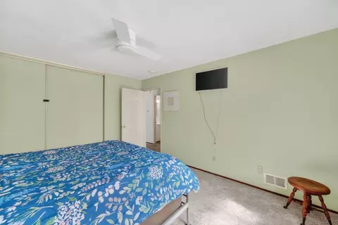 Bedroom - 517 Tuttle Ave, Watsonville, CA 95076 photo 3 of 3