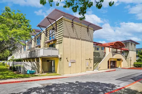 3203 Admiralty Ln, Foster City, CA 94404