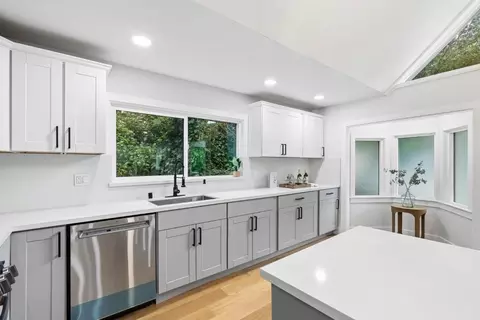Kitchen - 610 Nestora Ave, Aptos, CA 95003 photo 4 of 5