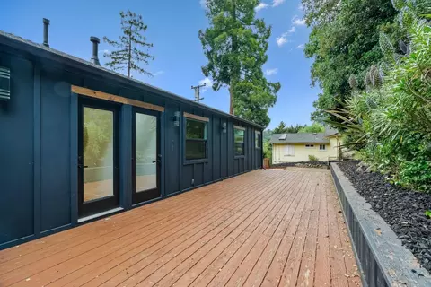 Exterior - 610 Nestora Ave, Aptos, CA 95003 photo 7 of 9