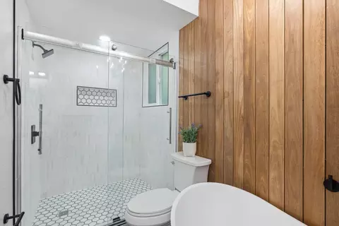 Bath - 610 Nestora Ave, Aptos, CA 95003 photo 4 of 6