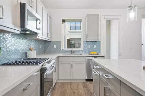 Kitchen - 323 Alviso Ter, Sunnyvale, CA 94085 photo 3 of 3