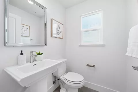 Bath - 323 Alviso Ter, Sunnyvale, CA 94085 photo 4 of 4