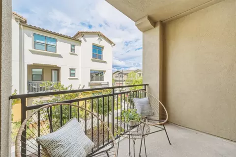 Exterior - 323 Alviso Ter, Sunnyvale, CA 94085 photo 3 of 5