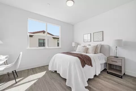 Bedroom - 323 Alviso Ter, Sunnyvale, CA 94085 photo 4 of 7