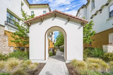 Exterior - 323 Alviso Ter, Sunnyvale, CA 94085 photo 4 of 5