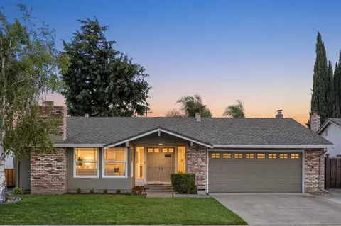 711 Chatsworth Pl, San Jose, CA 95128
