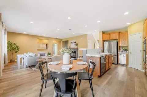 Dining - 4460 Peninsula Point Dr, Seaside, CA 93955 photo 3 of 3