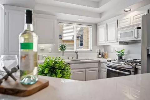 Kitchen - 71 Patrick Way, Half Moon Bay, CA 94019 photo 5 of 5