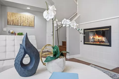Living - 71 Patrick Way, Half Moon Bay, CA 94019 photo 4 of 4