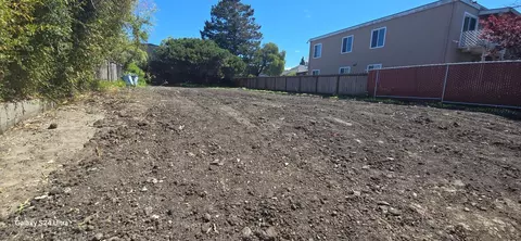 1729 8th St, Berkeley, CA 94710 photo 2