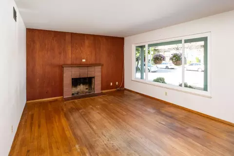 Living - 309 Tyrella Ave, Mountain View, CA 94043 photo 1 of 2