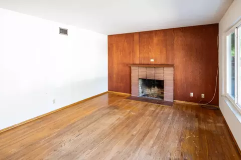 Living - 309 Tyrella Ave, Mountain View, CA 94043 photo 2 of 2