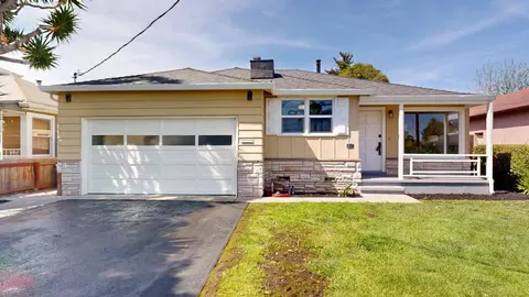 215 Wisteria Dr, East Palo Alto, CA 94303