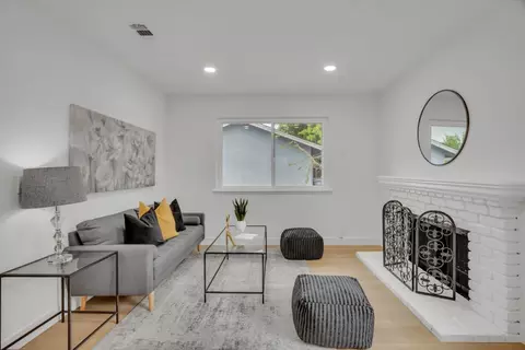Living - 7516 Stagecoach Rd, Dublin, CA 94568 photo 4 of 4