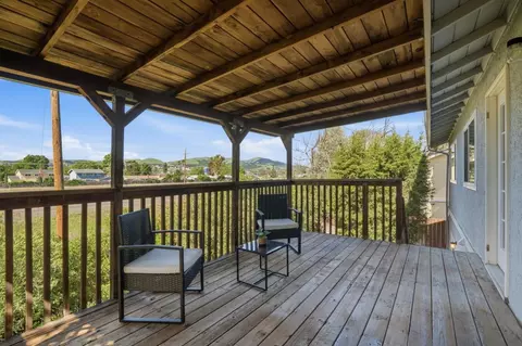 Exterior - 7516 Stagecoach Rd, Dublin, CA 94568 photo 6 of 10