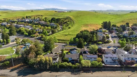 View/Area - 7516 Stagecoach Rd, Dublin, CA 94568 photo 3 of 4