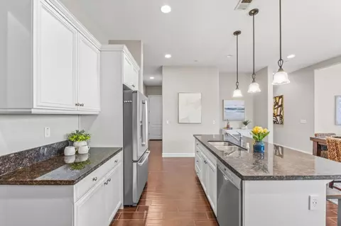 Kitchen - 3716 Chiavari Way, Manteca, CA 95337 photo 2 of 5