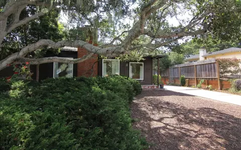 1251 Pacific St, Monterey, CA 93940