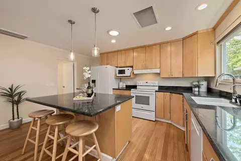 1527 Fields Dr, San Jose, CA 95129 photo 12