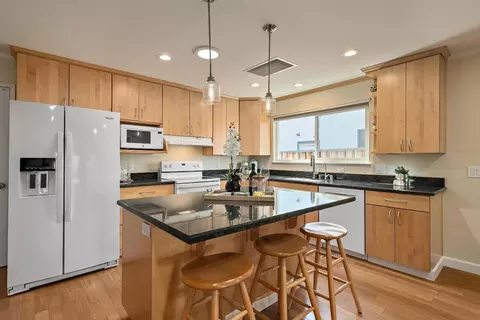 1527 Fields Dr, San Jose, CA 95129 photo 11