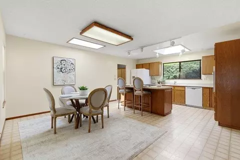 Dining - 425 Exeter Pl, Marina, CA 93933 photo 1 of 4
