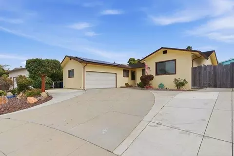 425 Exeter Pl, Marina, CA 93933
