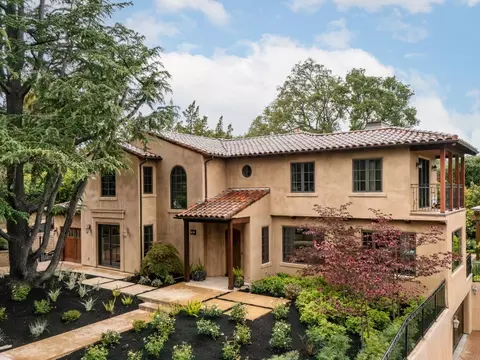 795 Nash Rd, Los Altos, CA 94024