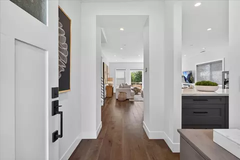 Entry Way - 10200 Empire Ave, Cupertino, CA 95014 photo 1 of 6