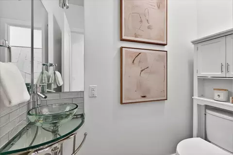 Bath - 10200 Empire Ave, Cupertino, CA 95014 photo 1 of 7