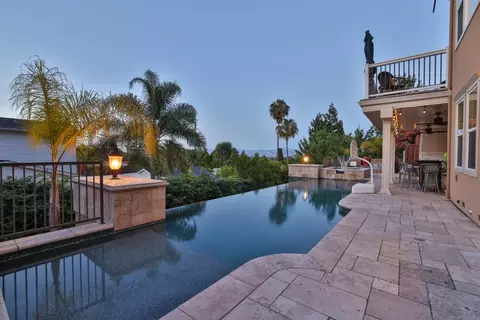 100 Heintz Ct, Los Gatos, CA 95032