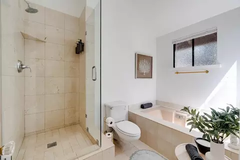 Bath - 4192 Sunridge Rd, Pebble Beach, CA 93953 photo 3 of 4