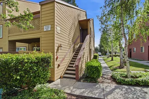 738 Teatree Ct, San Jose, CA 95128