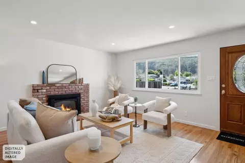 Living - 851 Standish Rd, Pacifica, CA 94044 photo 3 of 7
