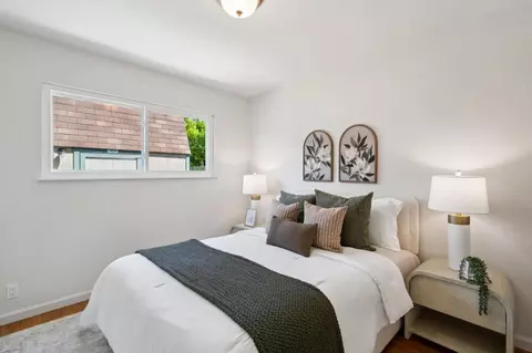 Bedroom - 851 Standish Rd, Pacifica, CA 94044 photo 4 of 6