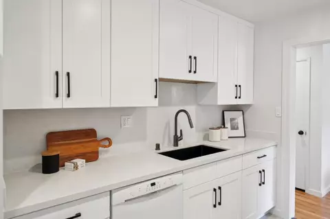 Kitchen - 851 Standish Rd, Pacifica, CA 94044 photo 3 of 4