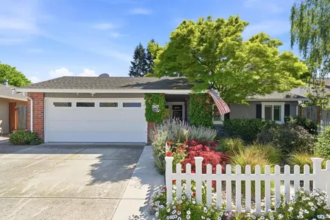 Exterior - 1140 Valbusa, Gilroy, CA 95020 photo 3 of 14