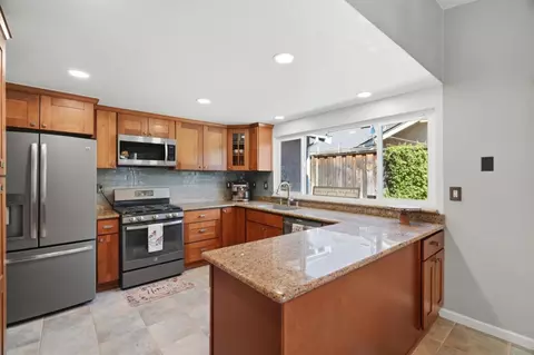 Kitchen - 1140 Valbusa, Gilroy, CA 95020 photo 1 of 2