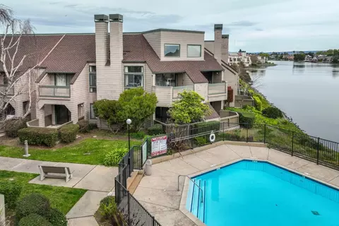 59 Cove Ln 59, Redwood City, CA 94065