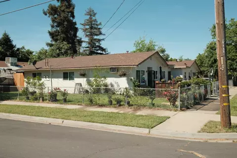 101 Maple St, Modesto, CA 95351 photo 2