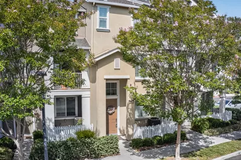 Exterior - 461 Bedford Loop, Mountain View, CA 94043 photo 2 of 6