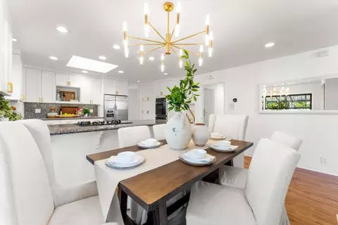Dining - 537 Mountain View Ave, Mountain View, CA 94041 photo 1 of 4
