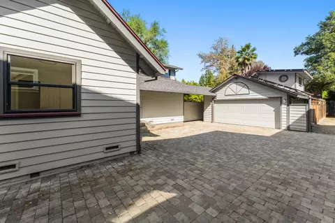 Exterior - 537 Mountain View Ave, Mountain View, CA 94041 photo 15 of 16