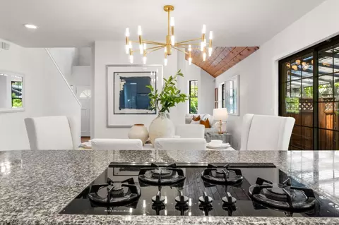 Dining - 537 Mountain View Ave, Mountain View, CA 94041 photo 4 of 4