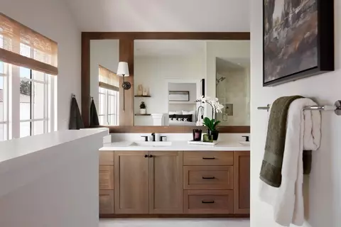 Bath - 38409 Amaranto St, Newark, CA 94560 photo 1 of 6