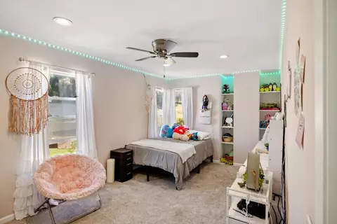 Bedroom - 17554 Sugarmill Rd, Salinas, CA 93908 photo 4 of 5