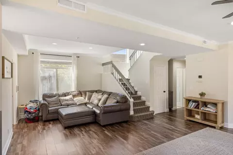Living - 17554 Sugarmill Rd, Salinas, CA 93908 photo 2 of 2