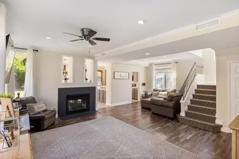 Living - 17554 Sugarmill Rd, Salinas, CA 93908 photo 1 of 2